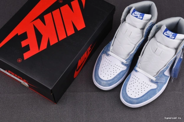555088-402 High Hyper Retro Jordan Royal 1 OG 0704